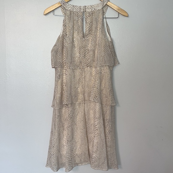 White House Black Markey Dress Size 2 - Picture 5 of 6